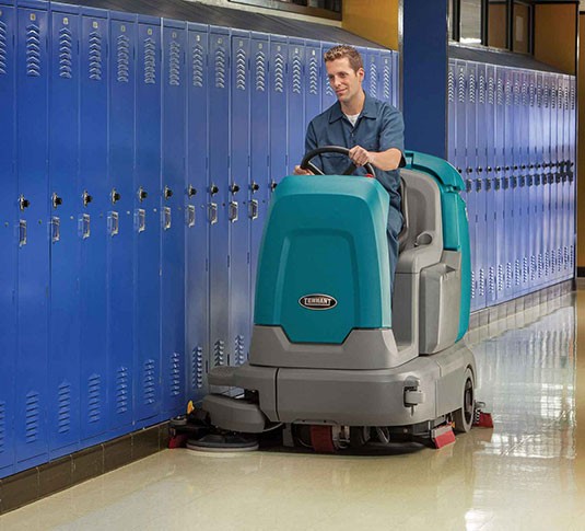 T12 Compact Battery Ride-On Floor Scrubber alt 12